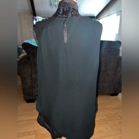 Fancy top - Picture 2 of 3